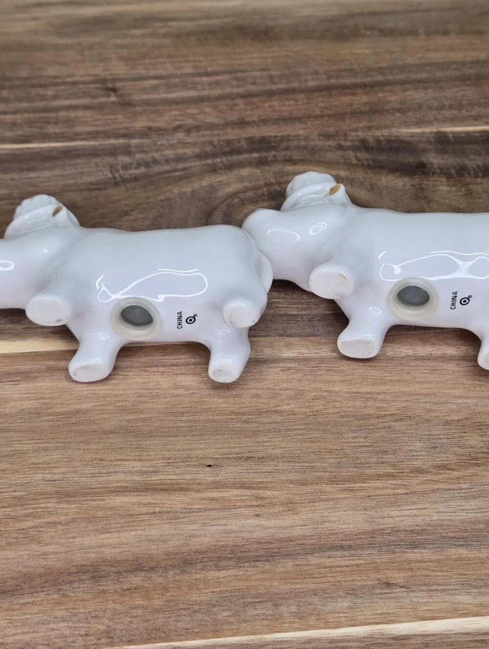 White Ceramic Hippo Salt & Pepper Shakers Set Gold Ear Trim Hat Couple Minimal
